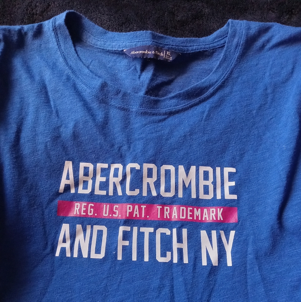 Abercrombie Blue Juniors' Graphic T-Shirt
